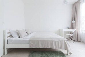 1 多间卧室、办公桌、熨斗/熨衣板、免费 WiFi