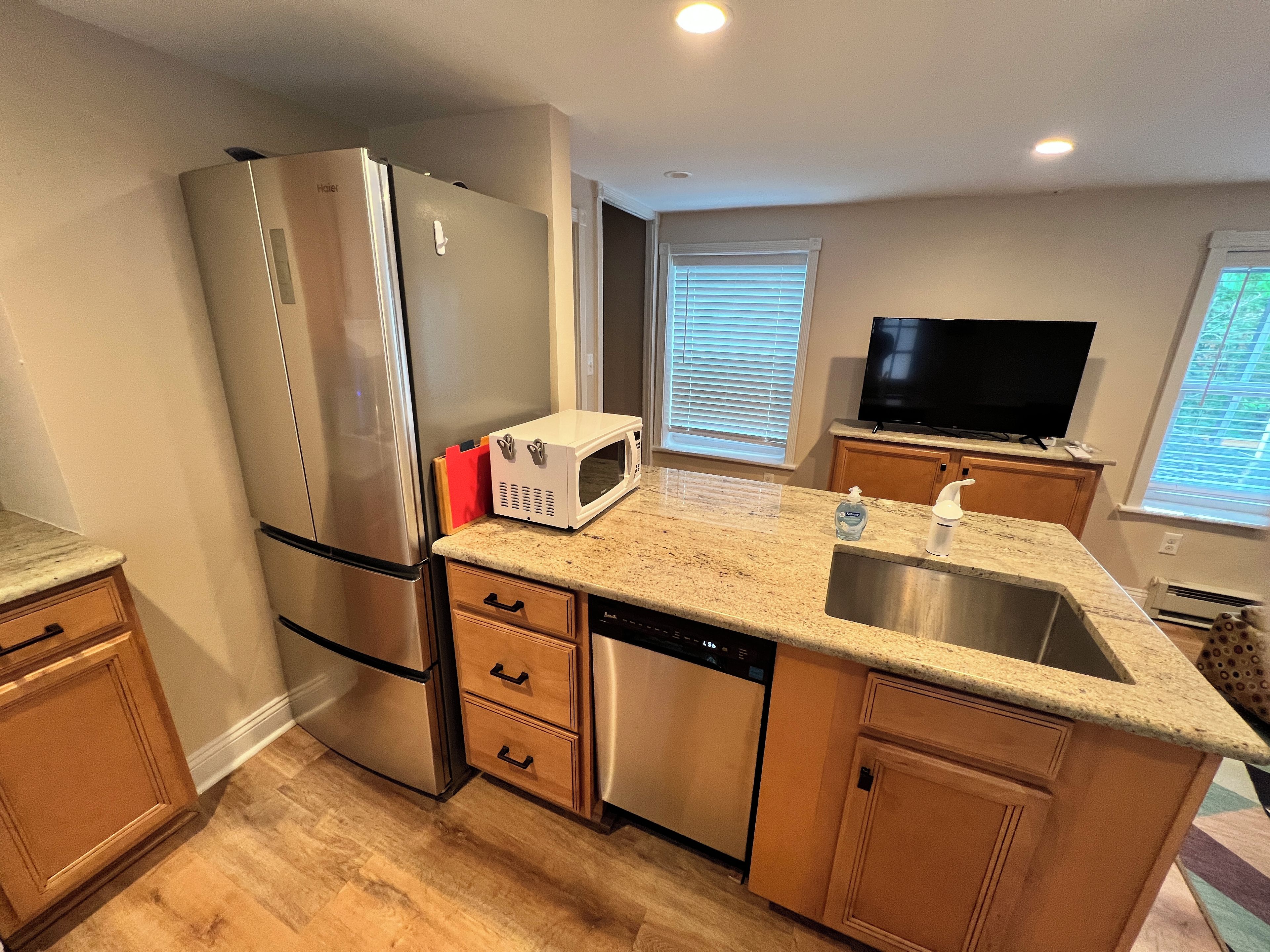 Refrigerator, all modern new appliances including dishwasher
