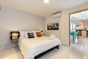 2 slaapkamers, een kluis op de kamer, een strijkplank/strijkijzer