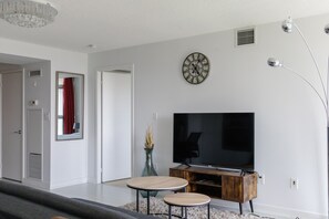 50-Zoll-Smart-TV mit Digitalempfang, Netflix, Hulu