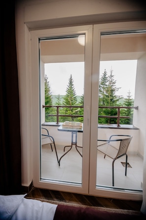 Deluxe Double Room | Terrace/patio