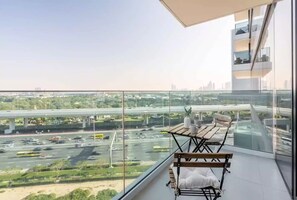 Interior - Sheikh Zayed Road, 1 Bedroom Apartment World Trade Center, Max Metro Station. (دبي)