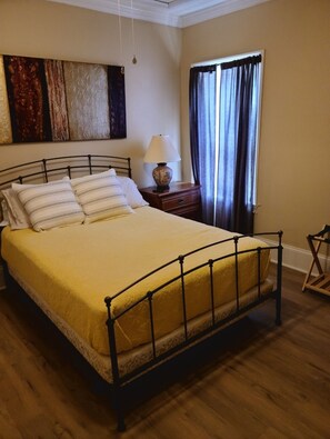 2 chambres, lit parapluie, Wi-Fi gratuit, draps fournis