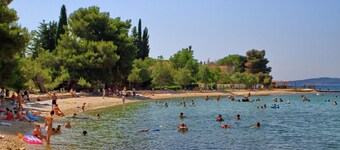 Apartments Julija - big Terrace and Grill