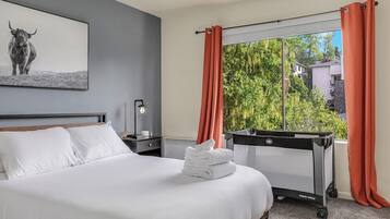 2 bedrooms, desk, iron/ironing board, travel crib