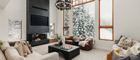 TV, fireplace