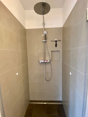 Dusche, Haartrockner