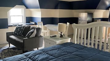 1 soverom, strykejern/-brett, wi-fi og sengetøy