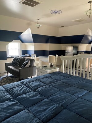 1 chambre, fer et planche à repasser, Wi-Fi, draps fournis