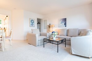 Fernseher, Stereoanlage