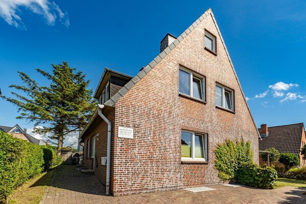 Imagen sin descripción, 1 de 14, botón