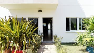 Bahías Condo Jardin | 2 bedrooms, premium bedding, individually decorated