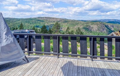 6 bedroom beautiful home in Drangedal