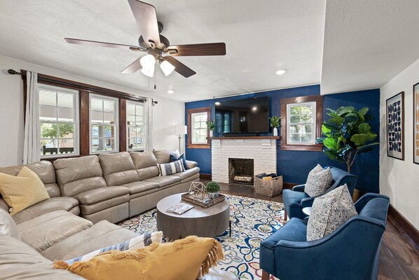 Smart TV, table football