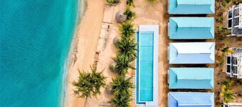 Asante Sana Beach Cottages - Beachfront Cottage 