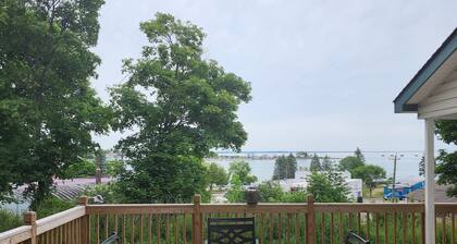 Harbor View Getaway located perfectly for your UP North Mackinac Vacation