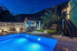 Nhà | 4 phòng ngủ 