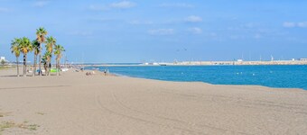 House with pool and terrace 250m beach