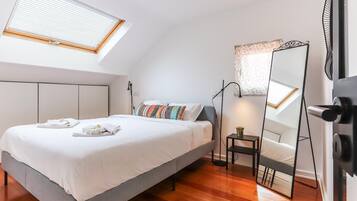 1 bedroom, iron/ironing board, Internet, bed sheets