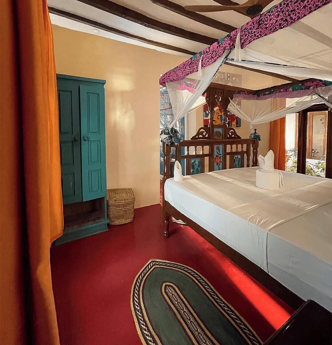 2 bedrooms, WiFi (free), bed sheets