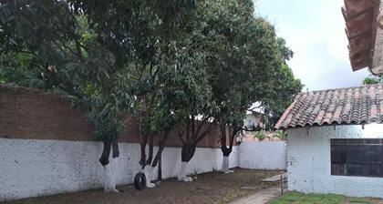 Casa independiente estilo rustico. Ideal para familias o grupo de amigos.