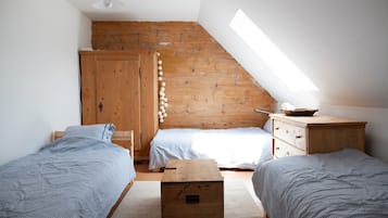 4 camere, Wi-Fi gratuito, lenzuola