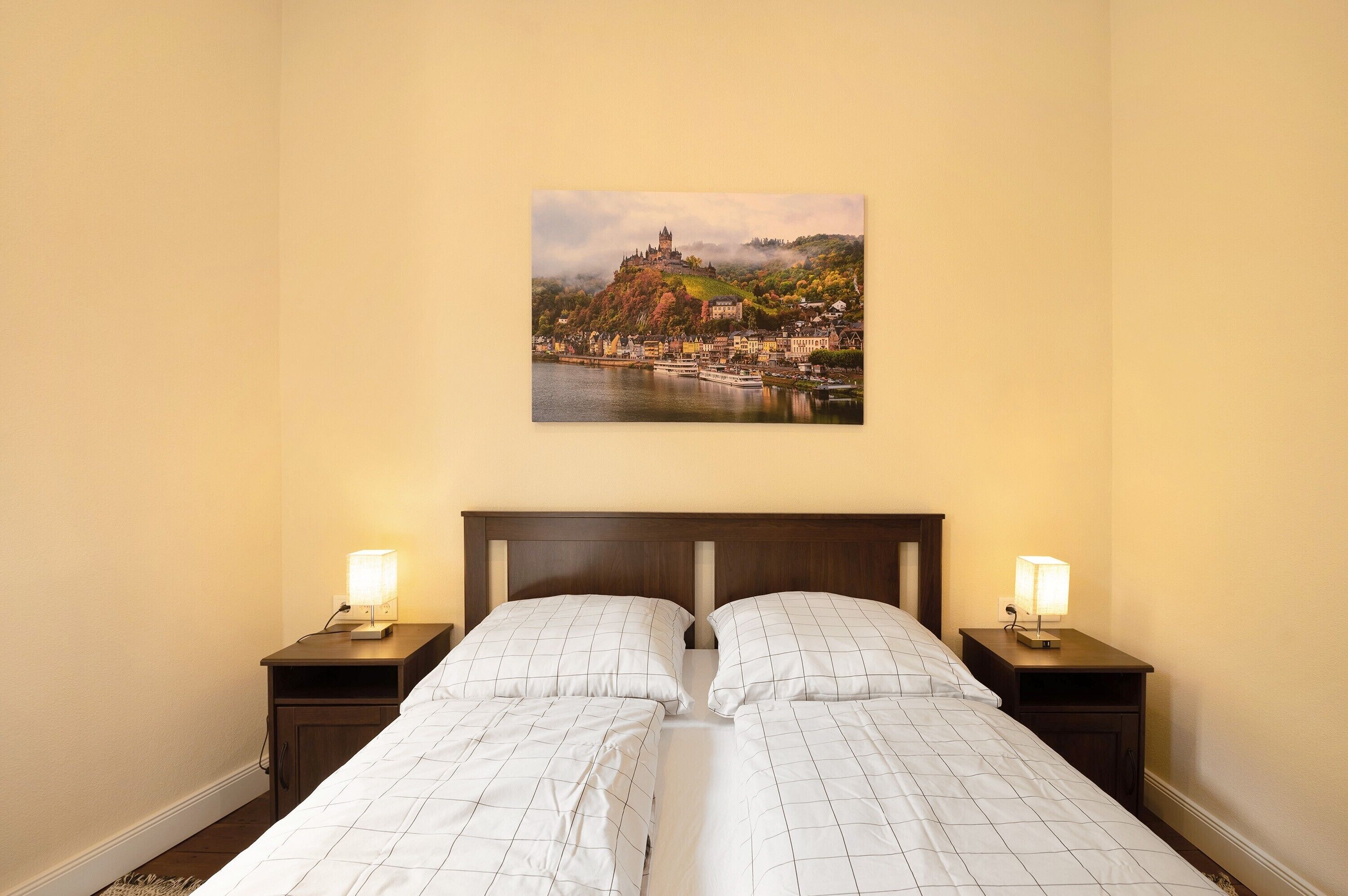 3 bedrooms, free WiFi, bed sheets