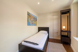 2 bedrooms, free WiFi, bed sheets