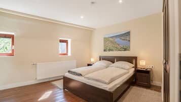 2 bedrooms, free WiFi, bed sheets