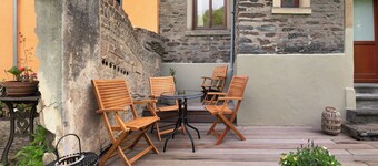 Appartement 'Alte Stadtvilla Am Weinberg 6' met gedeelde tuin en Wi-Fi
