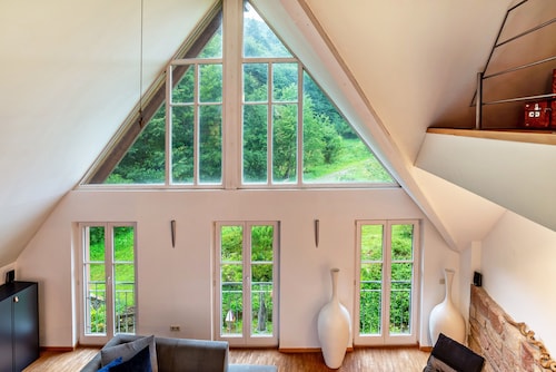 'Kaiserbacher Mühle' plenty of space for large families and many friends between forest and wine