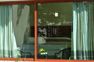 Ropa de cama de alta calidad, colchones Select Comfort y wifi gratis 