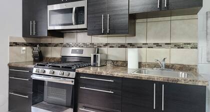 Nice and cozy apartment just 20 min to Detroit Airport and 15 min to Ann Arbor