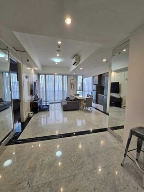 Business Apartment | Living area