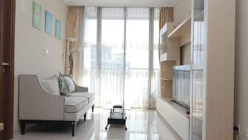City Condo, 2 Bedrooms | Living area