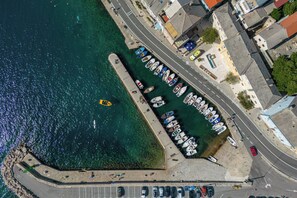 Marina - Seafront Apartment Sanja, Karlobag, Croatia (Karlobag)