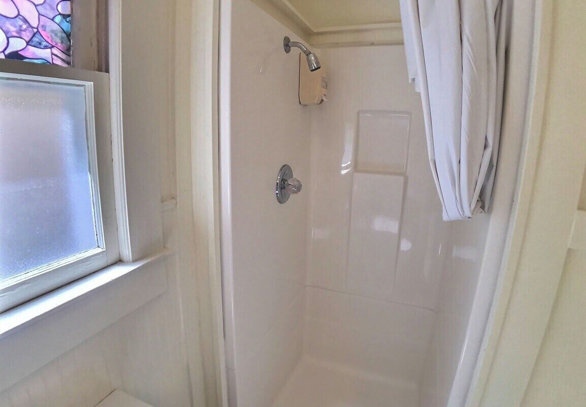 Dusche, Whirlpool, Haartrockner