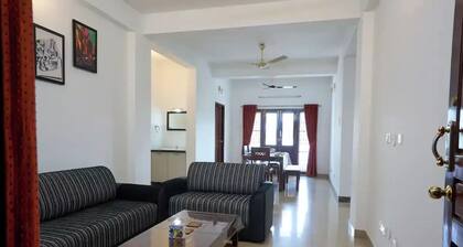 Lovely 3-br. flat at Kadavanthra