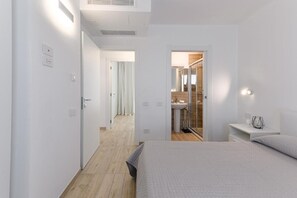 2 chambres, fer et planche à repasser, accès Internet, draps fournis