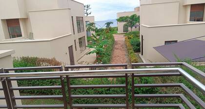 Elegant Lakeside Furnished Villa at Pearl Marina Garuga