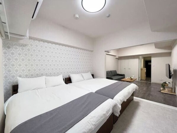 1 habitación, tabla de planchar con plancha, wifi y ropa de cama 