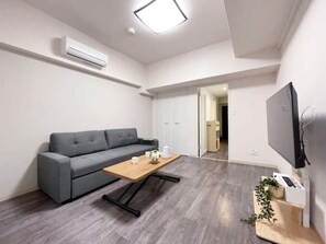 TV, offices - Modern 1 BR near Hondori District  for 6 Ppl (Hiroshima)