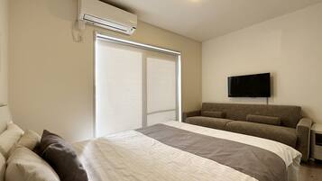 1 habitación, tabla de planchar con plancha, wifi y ropa de cama