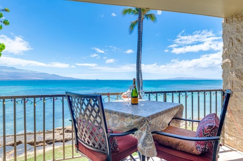 Kanai A Nalu 220 - Direct Oceanfront - “Sale” into Whale Season with Reduced Rates!