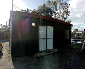 Exterior - C & C Park Stawell, Grampians Gate (Stawell)