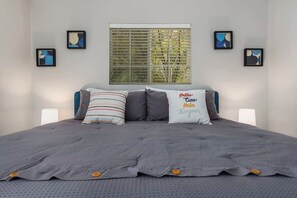 3 habitaciones, escritorio, tabla de planchar con plancha y wifi 