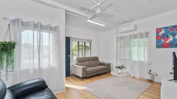 Apartment 3 | Living area | 55-inch Smart TV with digital channels, Netflix, streaming services