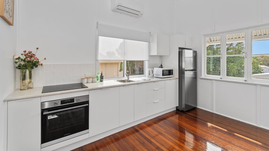 Townsville Suites