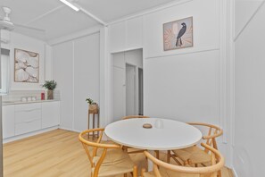 Apartment 3 | Living area | 55-inch Smart TV with digital channels, Netflix, streaming services - Townsville Suites (North Ward)