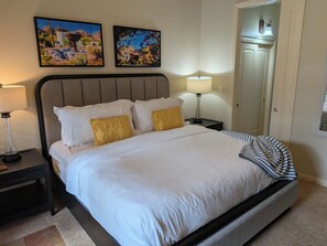 2 chambres, fer et planche à repasser, lit parapluie, Wi-Fi gratuit